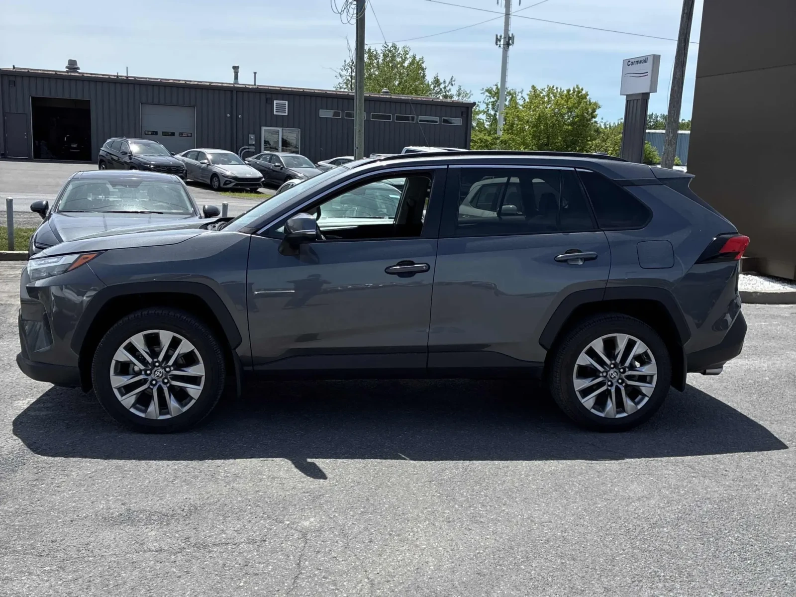 Toyota Rav4 XLE * ПАНОРАМА * CARFAX * АВТО КРЕДИТ * , снимка 3 - Автомобили и джипове - 54755690