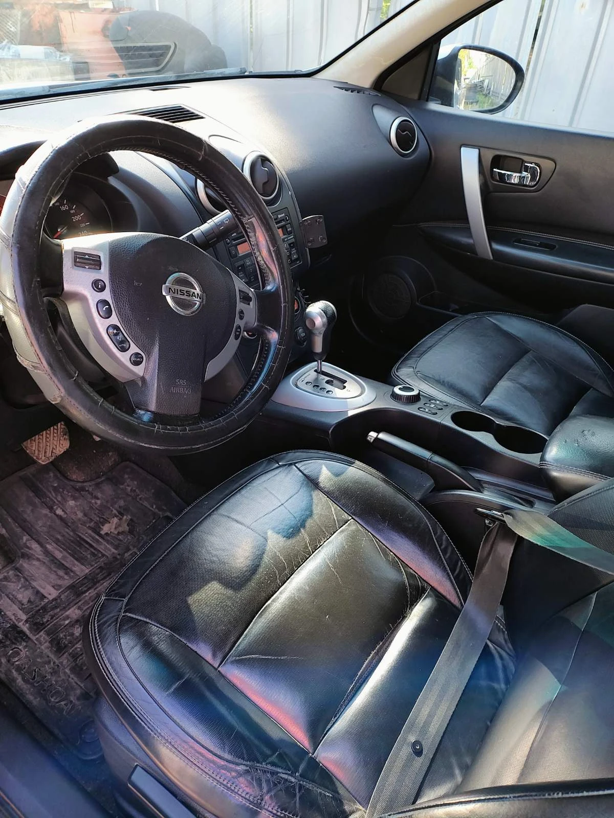 Nissan Qashqai, снимка 5 - Автомобили и джипове - 55021064