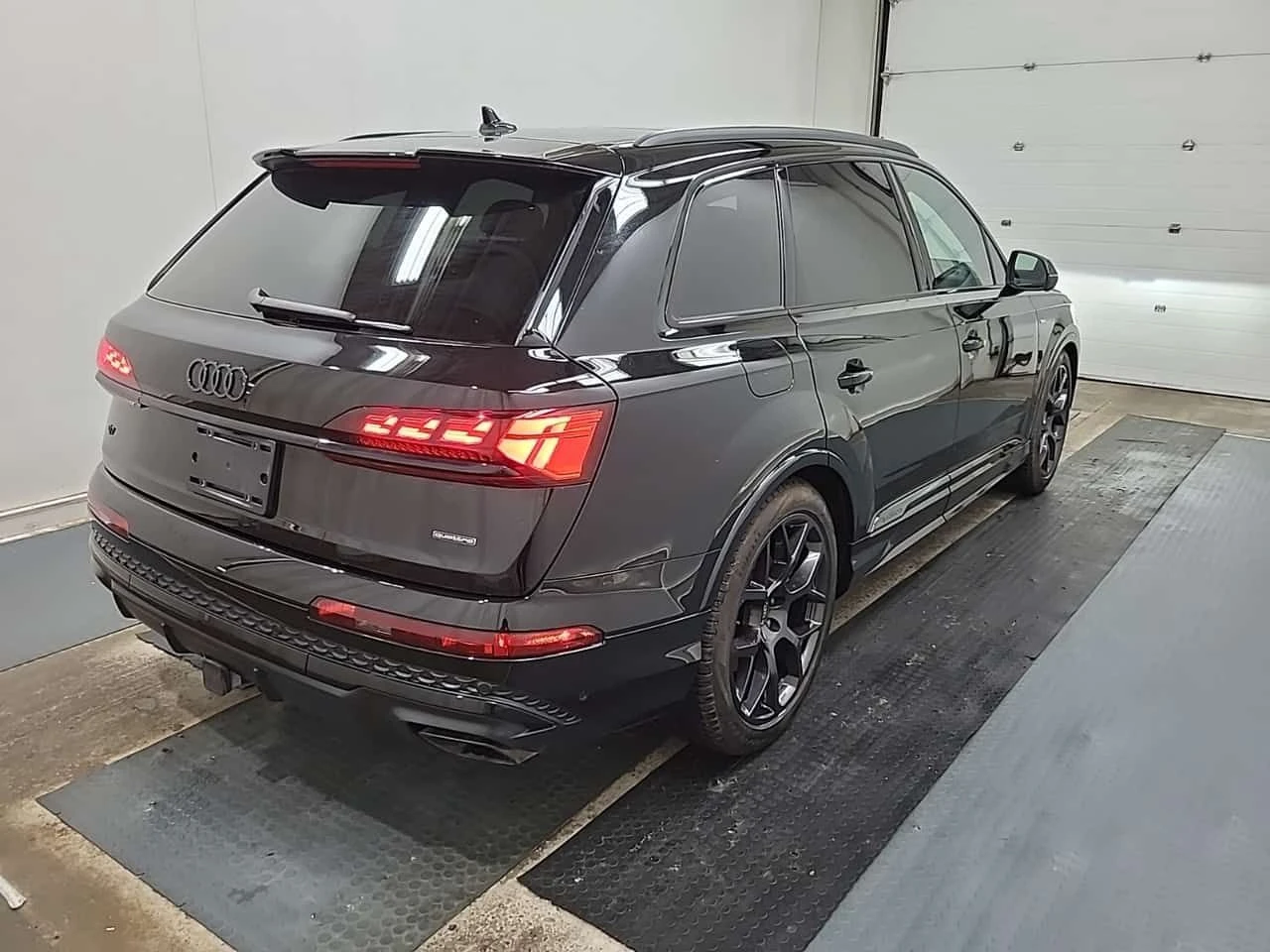 Audi Q7 TECHNIK / MATRIX / DISTRONIC / 360 , снимка 3 - Автомобили и джипове - 55662990