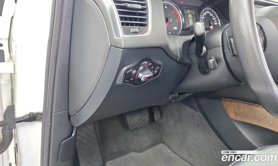 Audi Q5 2.0 TDI Quattro Dynamic 8R, снимка 17 - Автомобили и джипове - 55965290