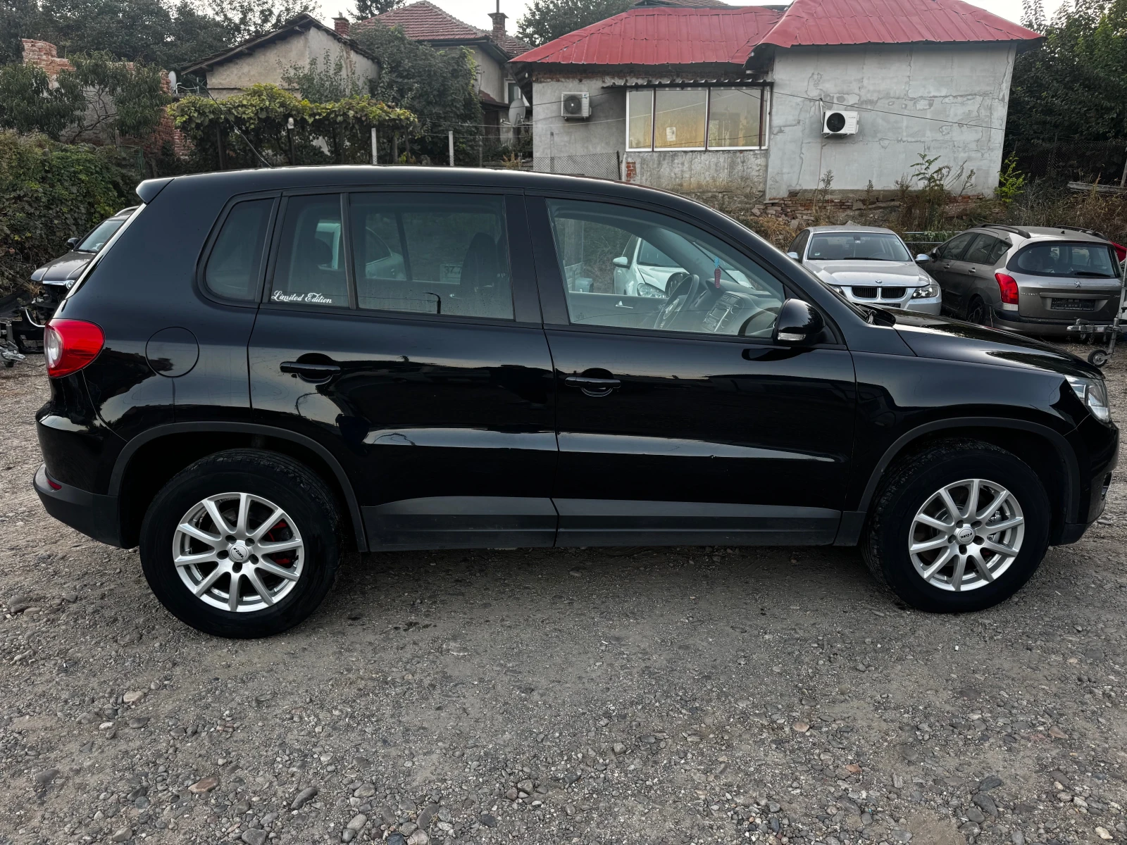 VW Tiguan 2.0TDI-140* KLIMA* NOV VNOS* , снимка 5 - Автомобили и джипове - 56300075