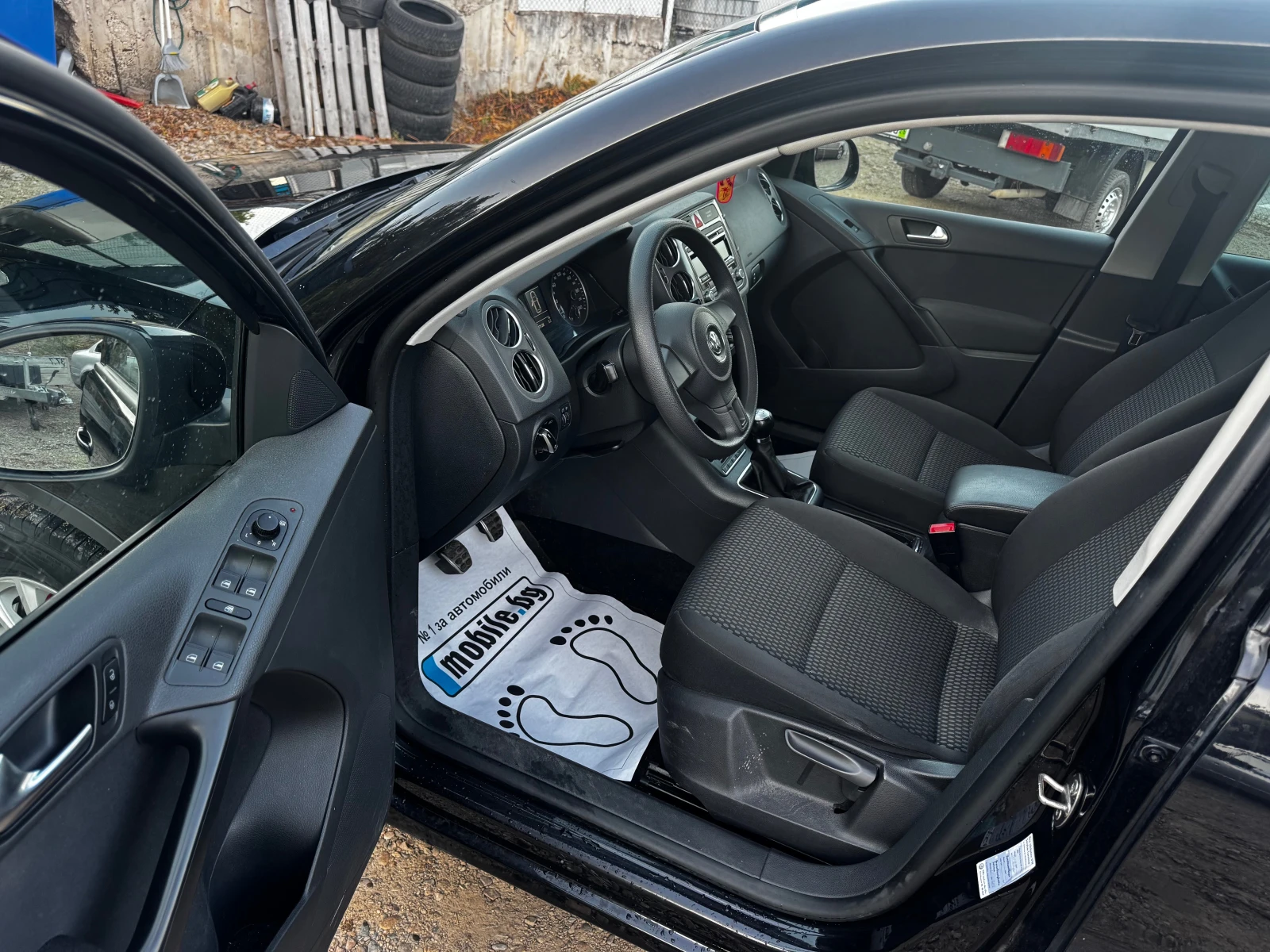 VW Tiguan 2.0TDI-140* KLIMA* NOV VNOS* , снимка 11 - Автомобили и джипове - 56300075