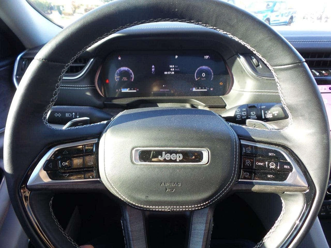 Jeep Grand cherokee * OVERLAND, LEATHER, HEADS UP DISPLAY, LOADED! * C | Mobile.bg � ����������� 17