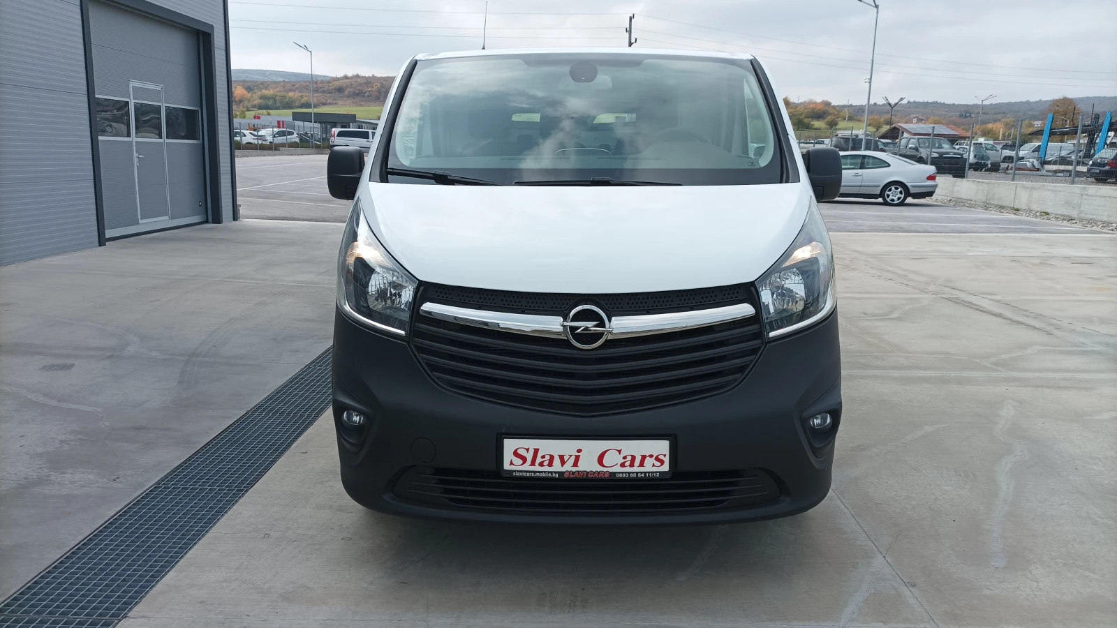 Opel Vivaro 1.6 td Biturbo 157.000 km - изображение 2