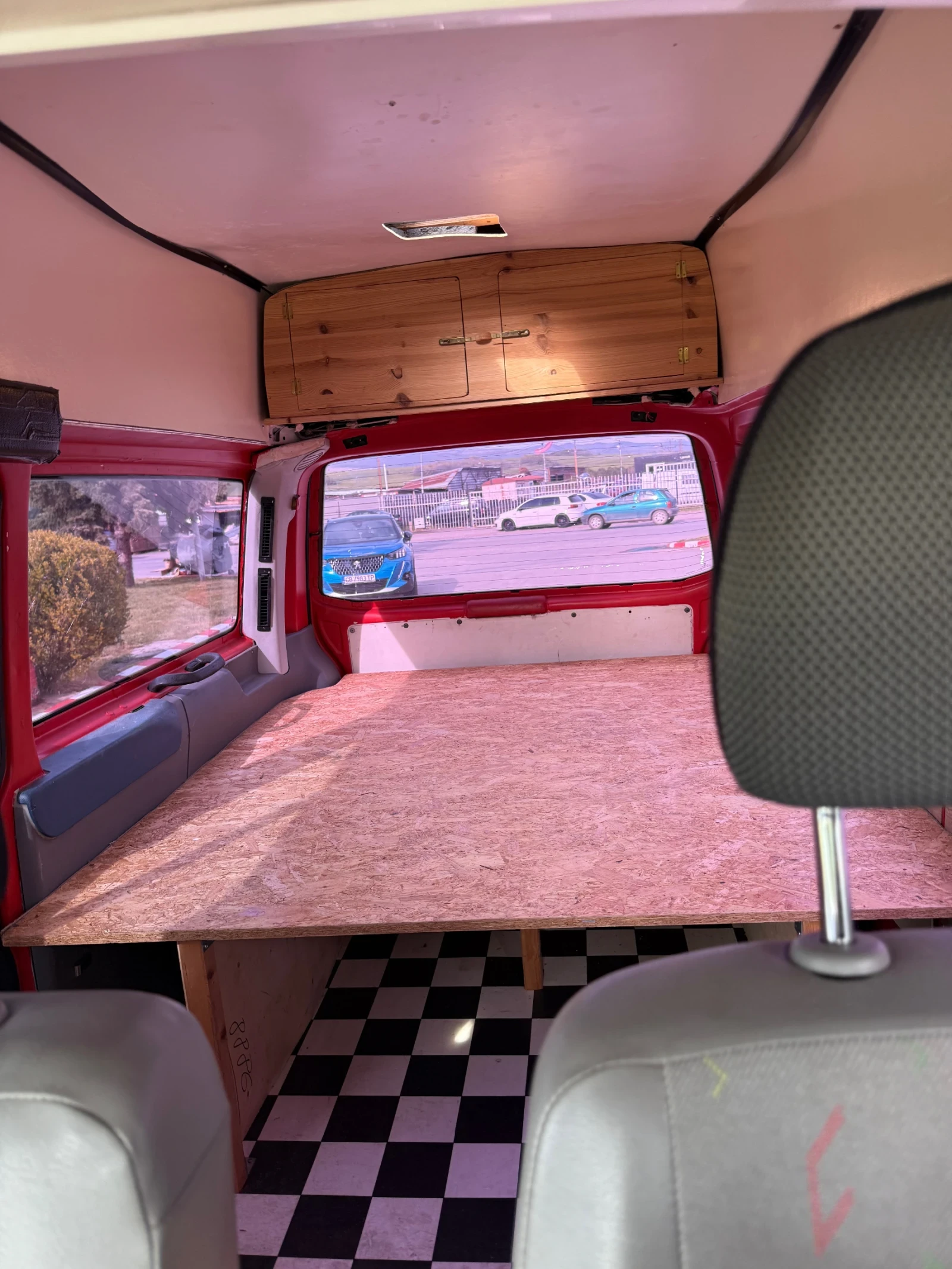 VW T5 2.5TDI КЕМПЕР, снимка 14 - Бусове и автобуси - 54357270