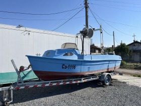 Лодка Собствено производство Лодка с лиценз и др. (заедно или поотделно), снимка 1 - Воден транспорт - 45983428