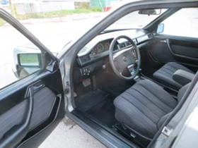 Mercedes-Benz 124 E230 реални км., снимка 9