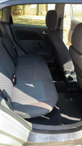 Обява за продажба на Ford Fiesta 1.4L Duratec 16V EFI ~2 600 лв. - изображение 9