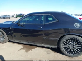 Dodge Challenger R/T* Keyless* Климатроник* Клип на мотора - 11100 € / 21709.71 лв. - 30718938 15