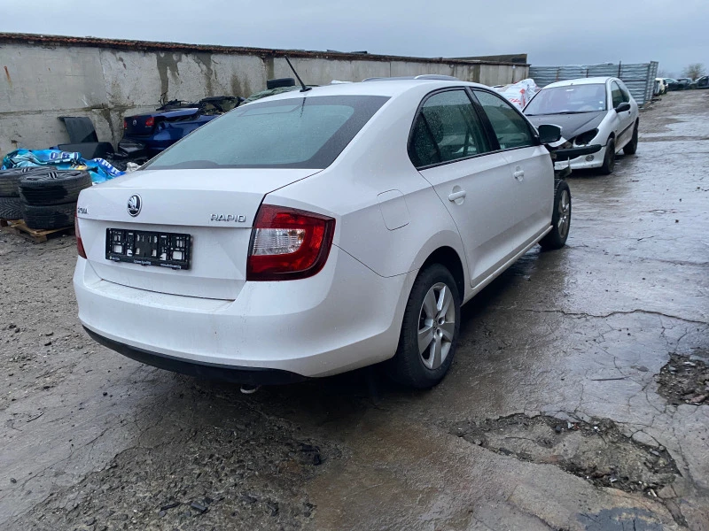 Skoda Rapid 1.0, снимка 6 - Автомобили и джипове - 43428852