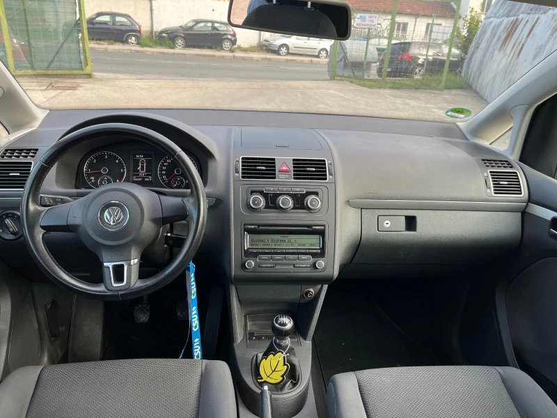 VW Touran, снимка 5 - Автомобили и джипове - 47541003