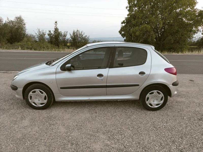 Peugeot 206 1.4 Автоматик климатроник, снимка 3 - Автомобили и джипове - 46921288