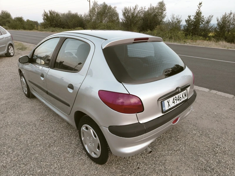 Peugeot 206 1.4 Автоматик климатроник, снимка 4 - Автомобили и джипове - 46921288