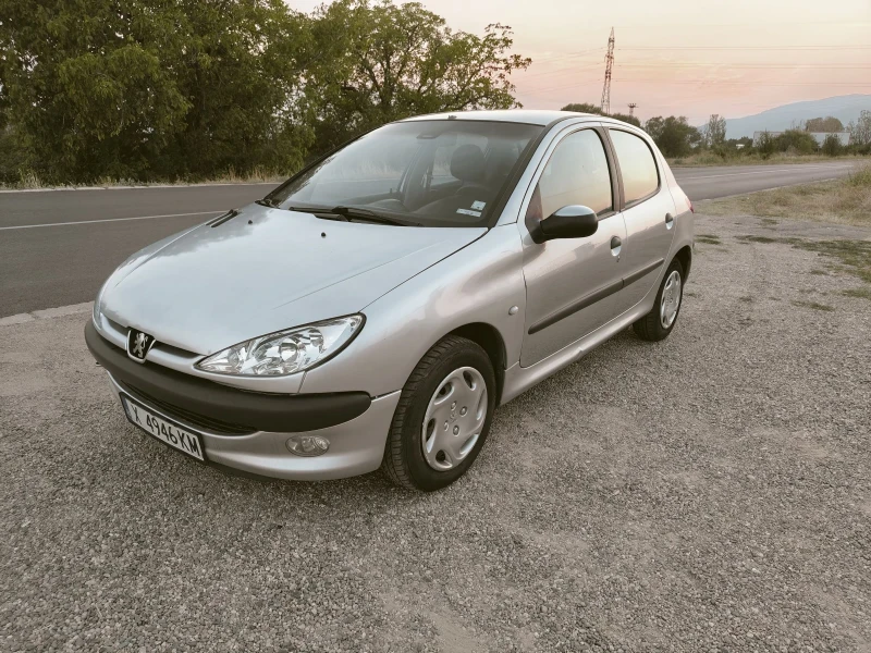 Peugeot 206 1.4 Автоматик климатроник, снимка 1 - Автомобили и джипове - 46921288