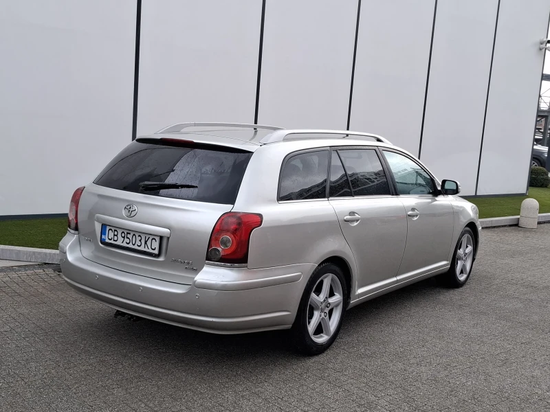 Toyota Avensis 2.2D4D* (150кс)* FACELIFT* * КОЖА* 6-CКОРОСТИ* , снимка 12 - Автомобили и джипове - 49534394