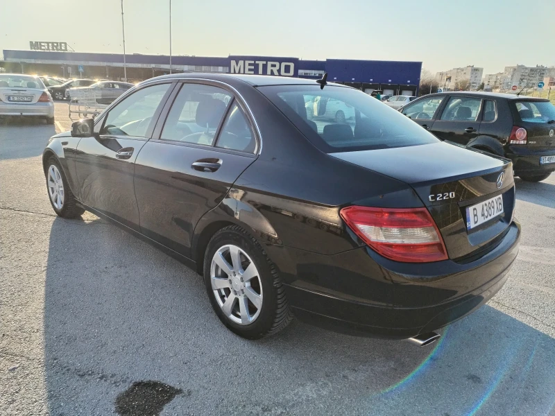 Mercedes-Benz C 220, снимка 5 - Автомобили и джипове - 49600031