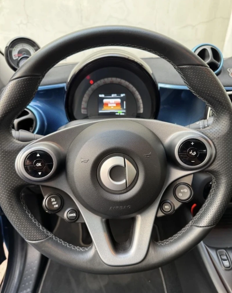 Smart Forfour 12.2020г 28000км, снимка 4 - Автомобили и джипове - 51947278