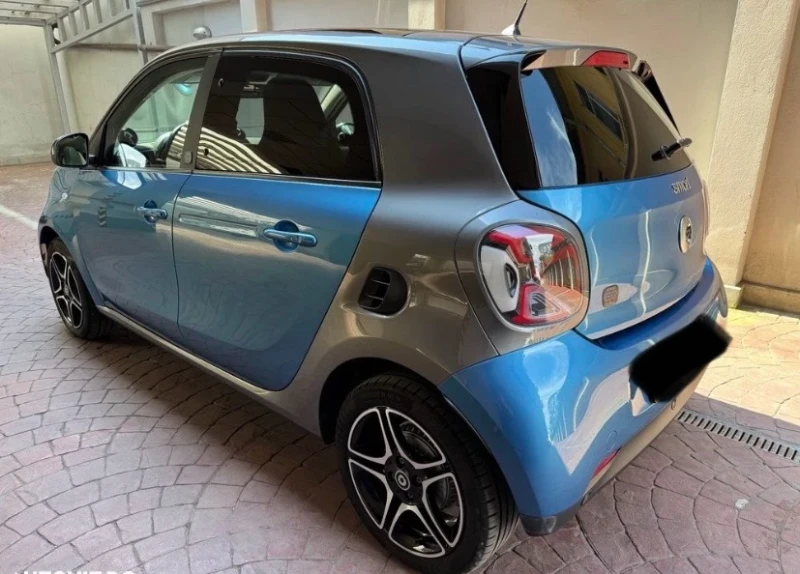 Smart Forfour 12.2020г 28000км, снимка 3 - Автомобили и джипове - 51947278