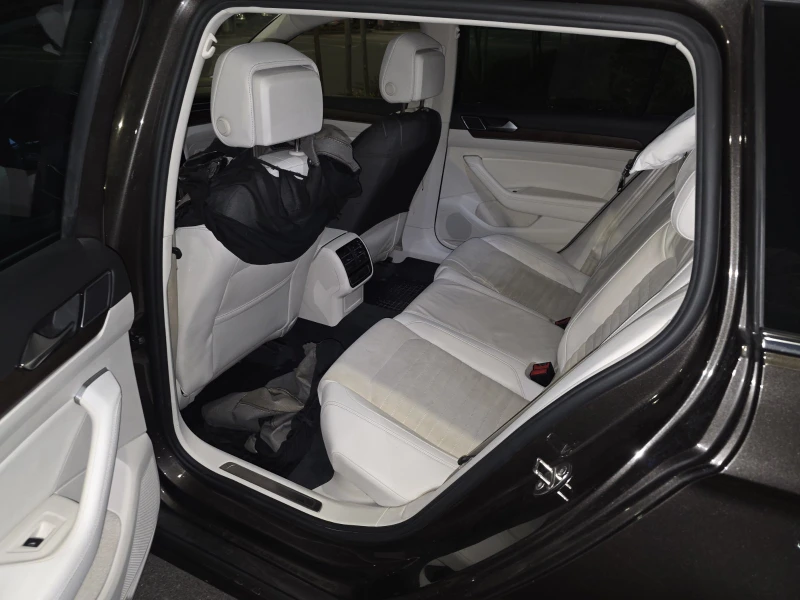 VW Passat, снимка 13 - Автомобили и джипове - 52507344