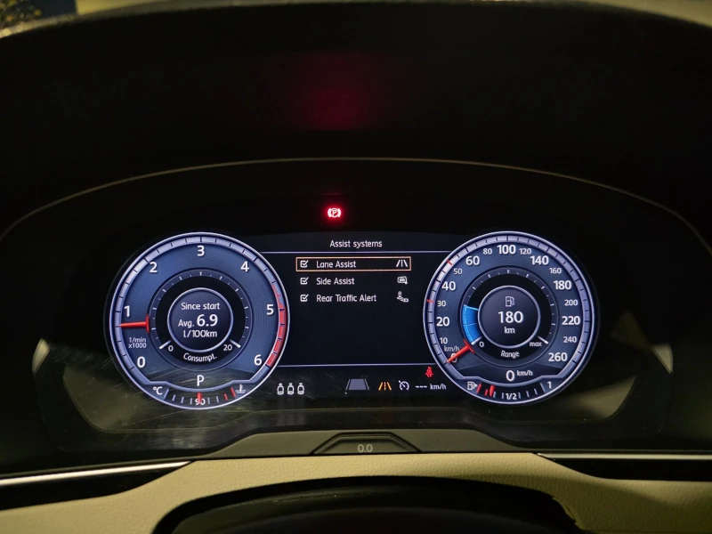 VW Passat, снимка 12 - Автомобили и джипове - 52507344