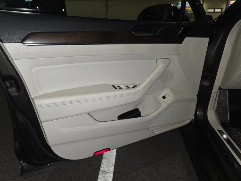 VW Passat, снимка 7 - Автомобили и джипове - 52507344