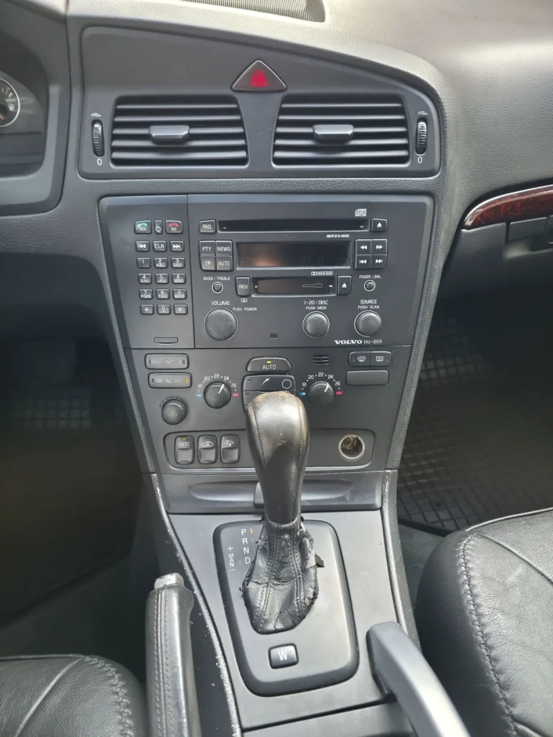 Volvo Xc70 Автоматик!!! 4х4 CROSS COUNTRY !!!, снимка 14 - Автомобили и джипове - 52875962