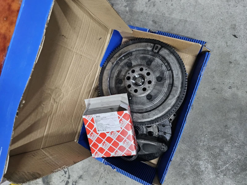 BMW 320, снимка 8 - Автомобили и джипове - 52922179