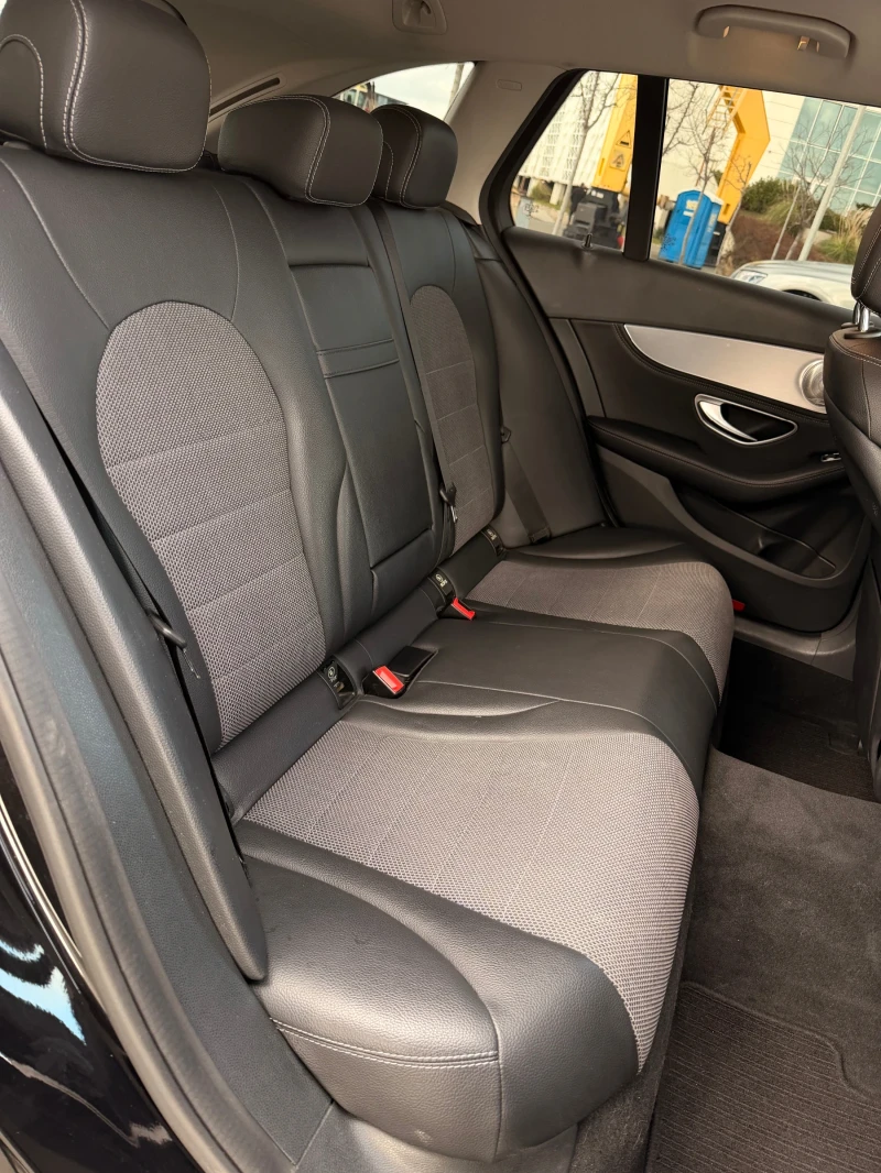 Mercedes-Benz C 220 2.2CDI/ Intelligent Light System/ ПОДГРЕВ/ ЛИЗИНГ, снимка 13 - Автомобили и джипове - 53039635