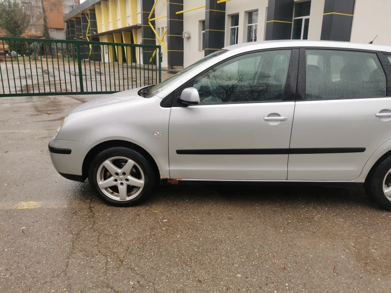 VW Polo Хачбек 1, 4 бензин 4, 5 врати, снимка 5 - Автомобили и джипове - 53053479