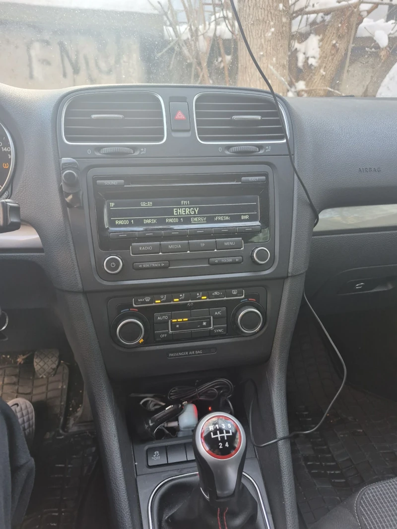 VW Golf, снимка 15 - Автомобили и джипове - 53078062