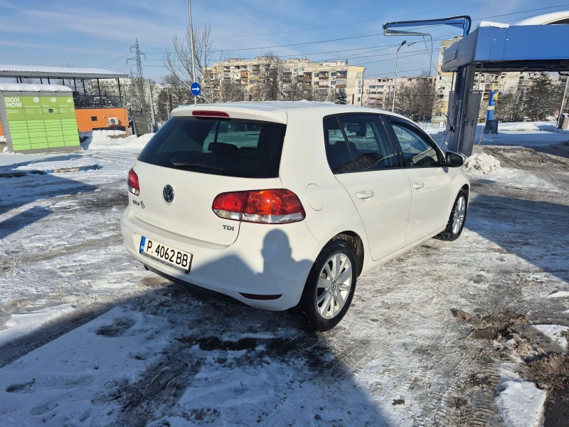 VW Golf, снимка 4 - Автомобили и джипове - 53078062