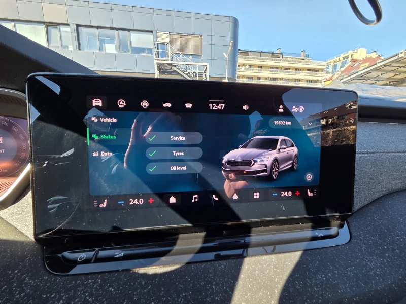 Skoda Octavia Combi FL 1.5 TSI mHev DSG Edition, снимка 13 - Автомобили и джипове - 53111587