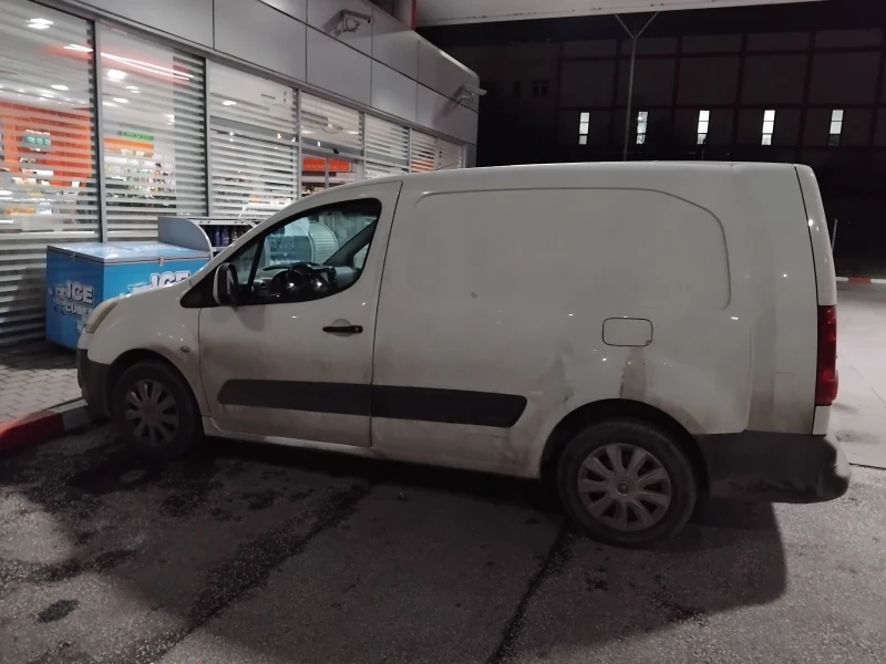 Citroen Berlingo, снимка 10 - Автомобили и джипове - 53145780