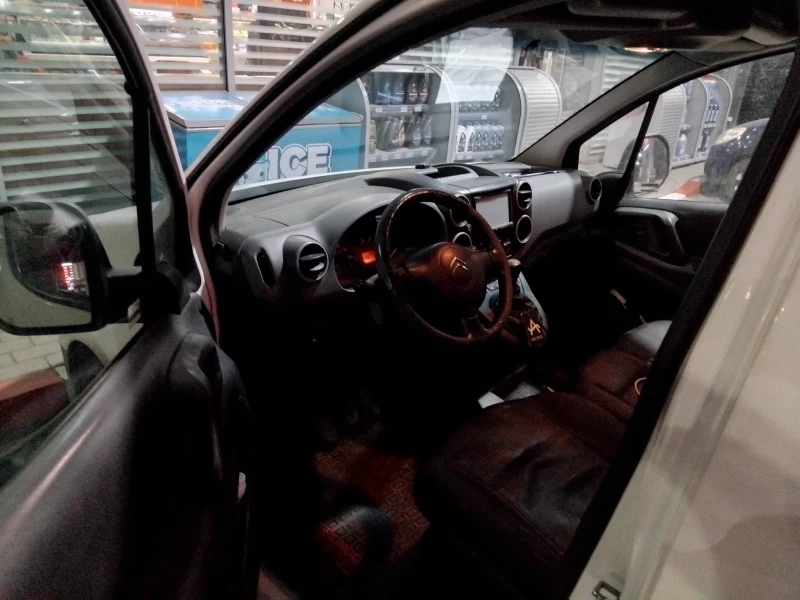 Citroen Berlingo, снимка 7 - Автомобили и джипове - 53145780