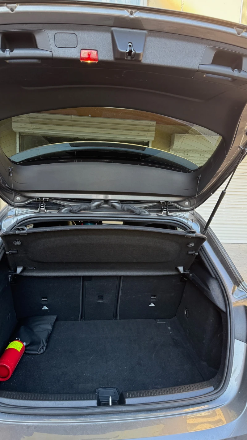 Mercedes-Benz A 180 AMG Line, снимка 12 - Автомобили и джипове - 53201920