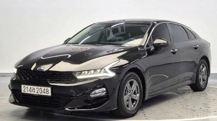 Kia K5 Първоначална вноска за такси - изображение 9