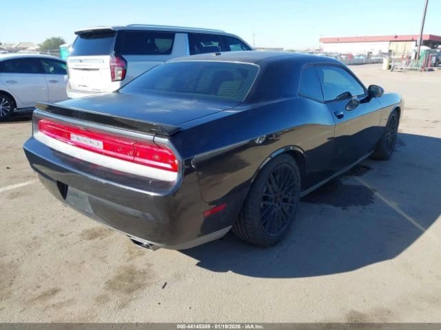 Dodge Challenger R/T* Keyless* Климатроник* Клип на мотора, снимка 6 - Автомобили и джипове - 53245577