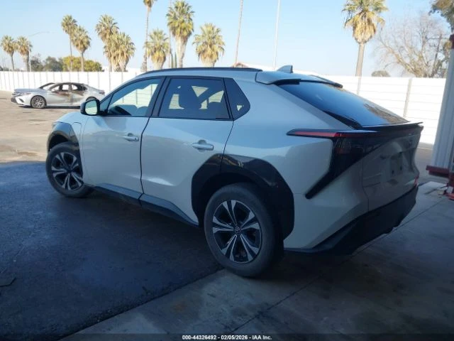 Toyota bZ4X * XLE* AWD* LED* ШИБИДАХ* , снимка 3 - Автомобили и джипове - 53664378