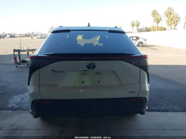 Toyota bZ4X * XLE* AWD* LED* ШИБИДАХ* , снимка 14 - Автомобили и джипове - 53664378