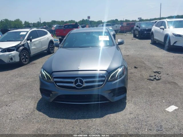Mercedes-Benz E 300 4Matic | BURMESTER | ПАНОРАМА | BUYNOW-КРАЙНА ЦЕНА, снимка 2 - Автомобили и джипове - 55752813