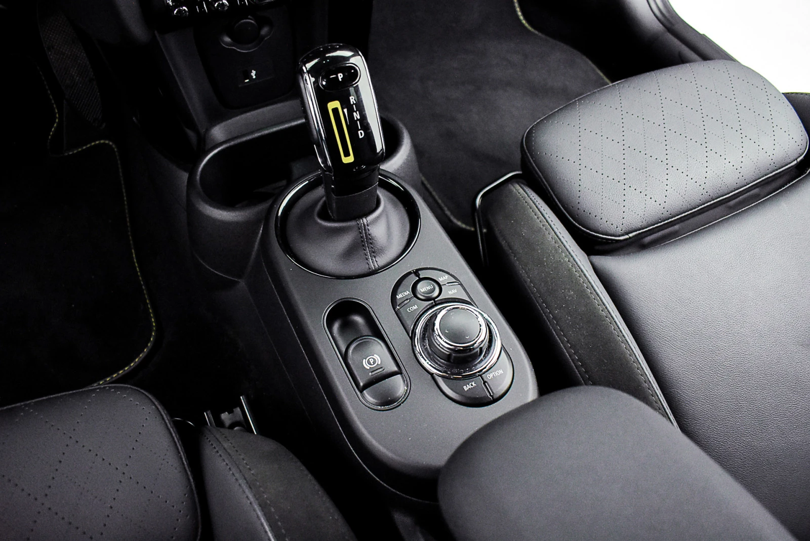 Mini Cooper SE  | Mobile.bg   11