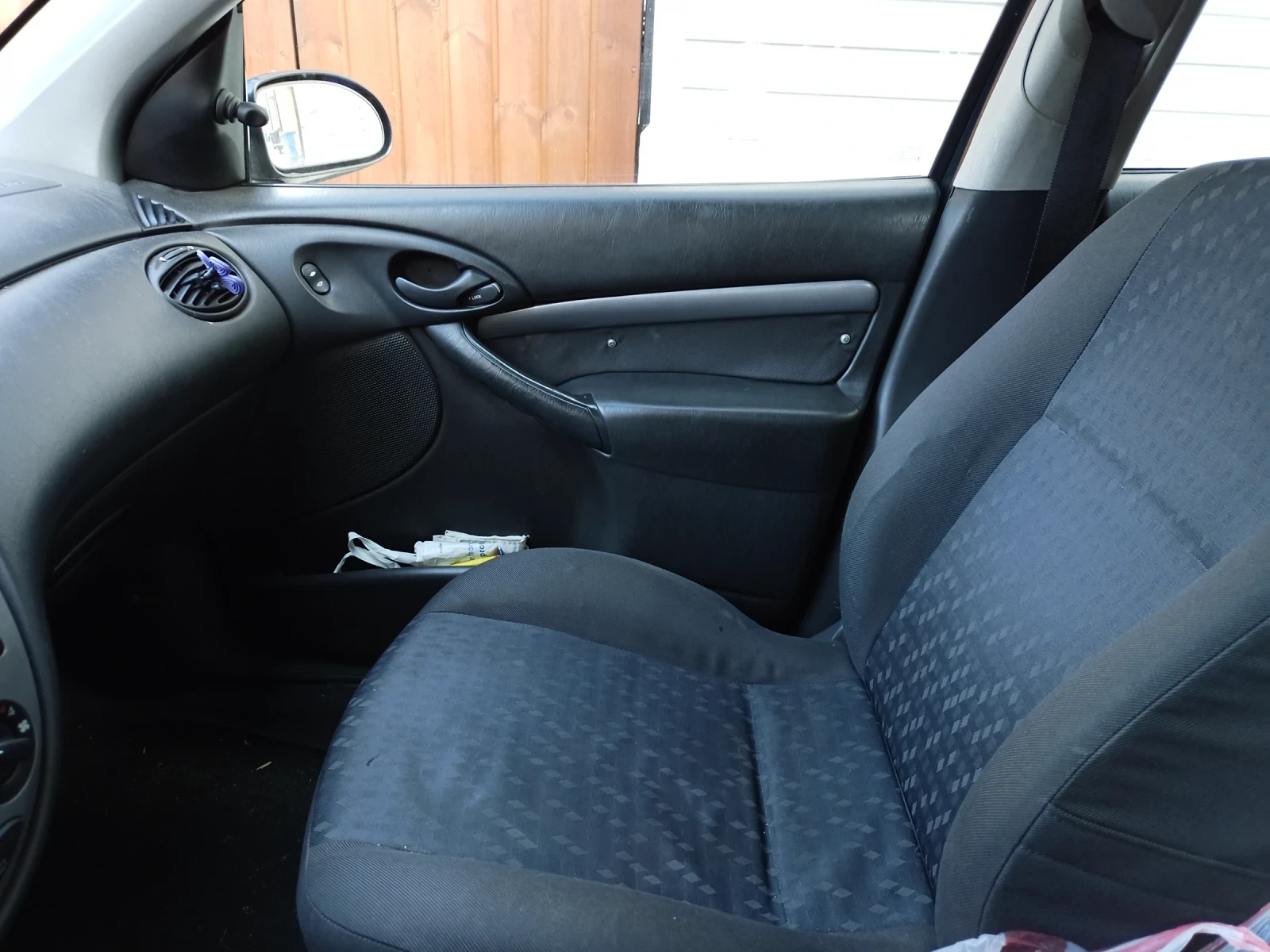 Ford Focus 1.6 - изображение 6