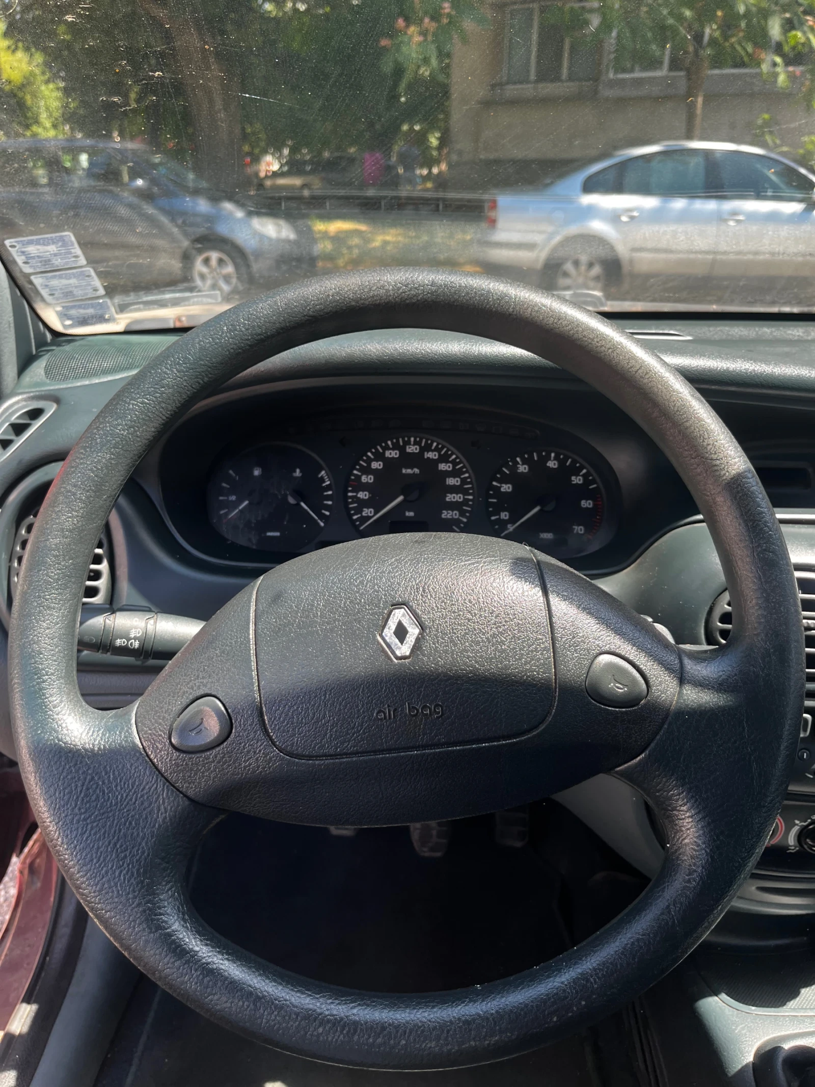 Renault Megane 1.6 e (LA0F) (90 Hp) - изображение 9