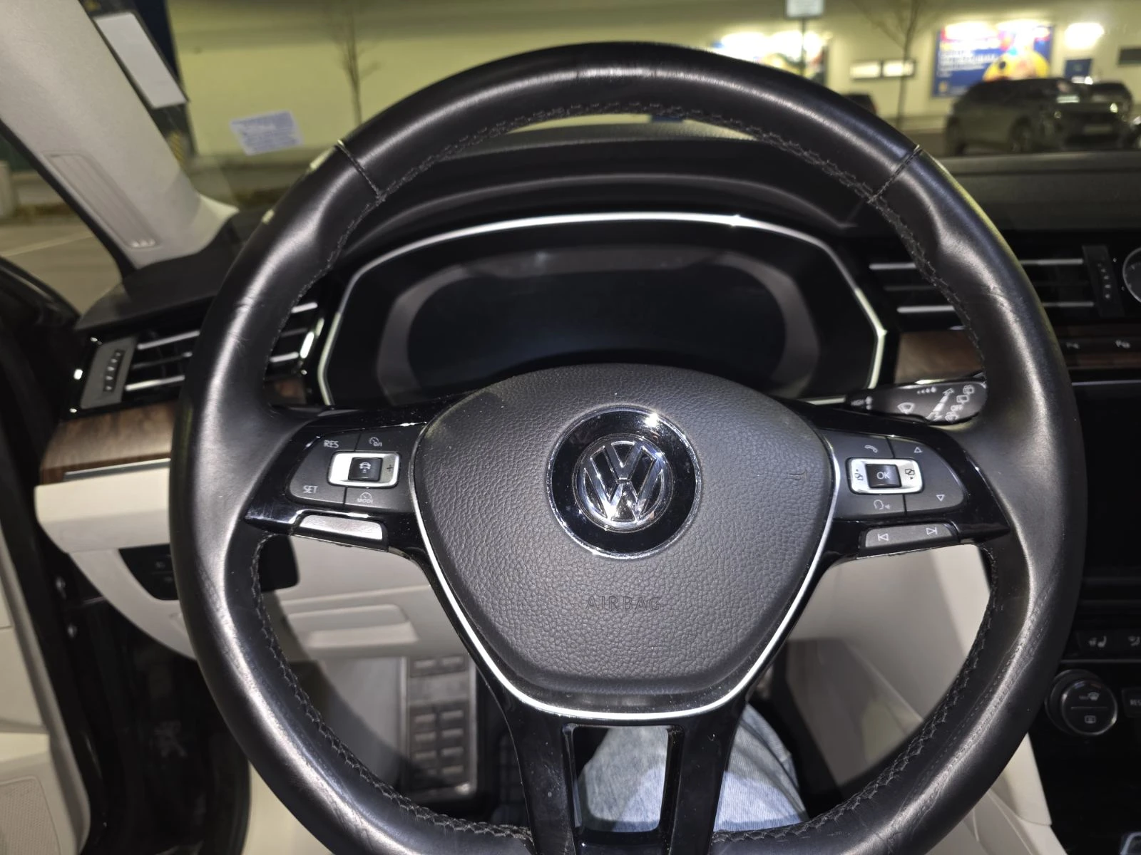 VW Passat  - изображение 10