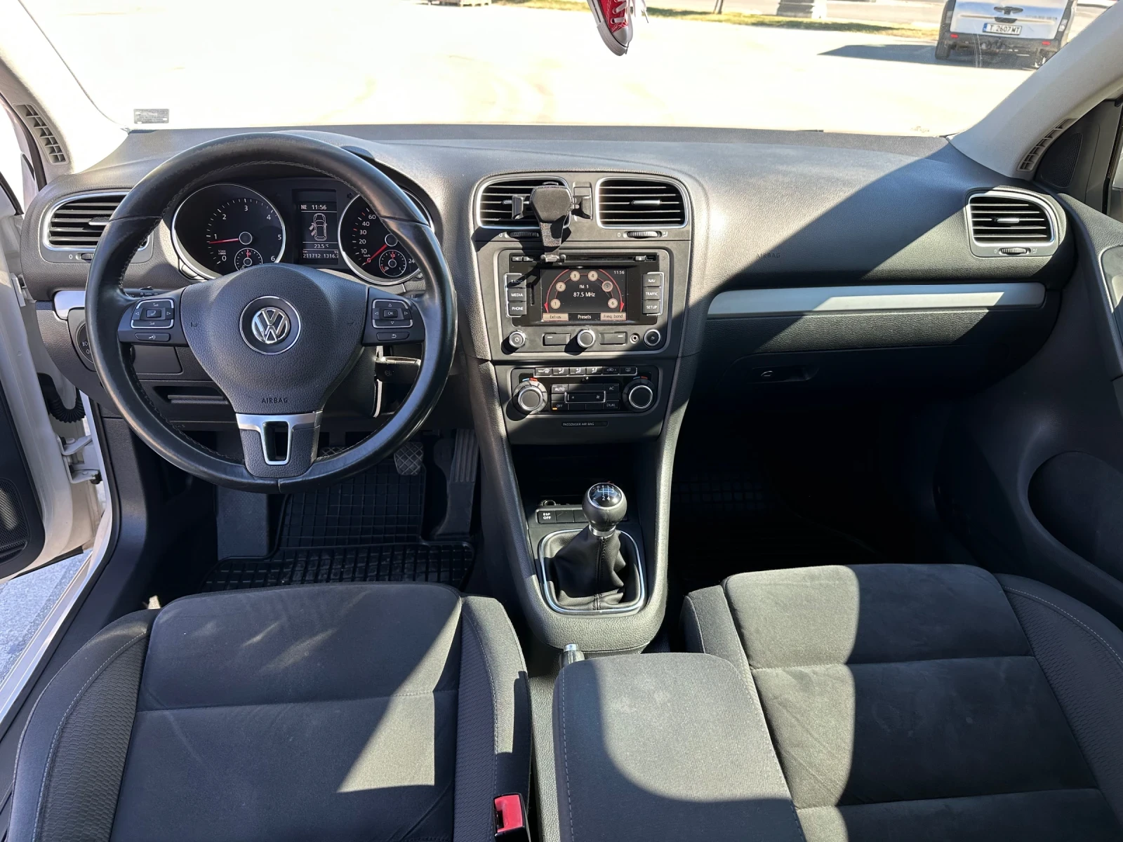 VW Golf 1.6TDI  - изображение 7