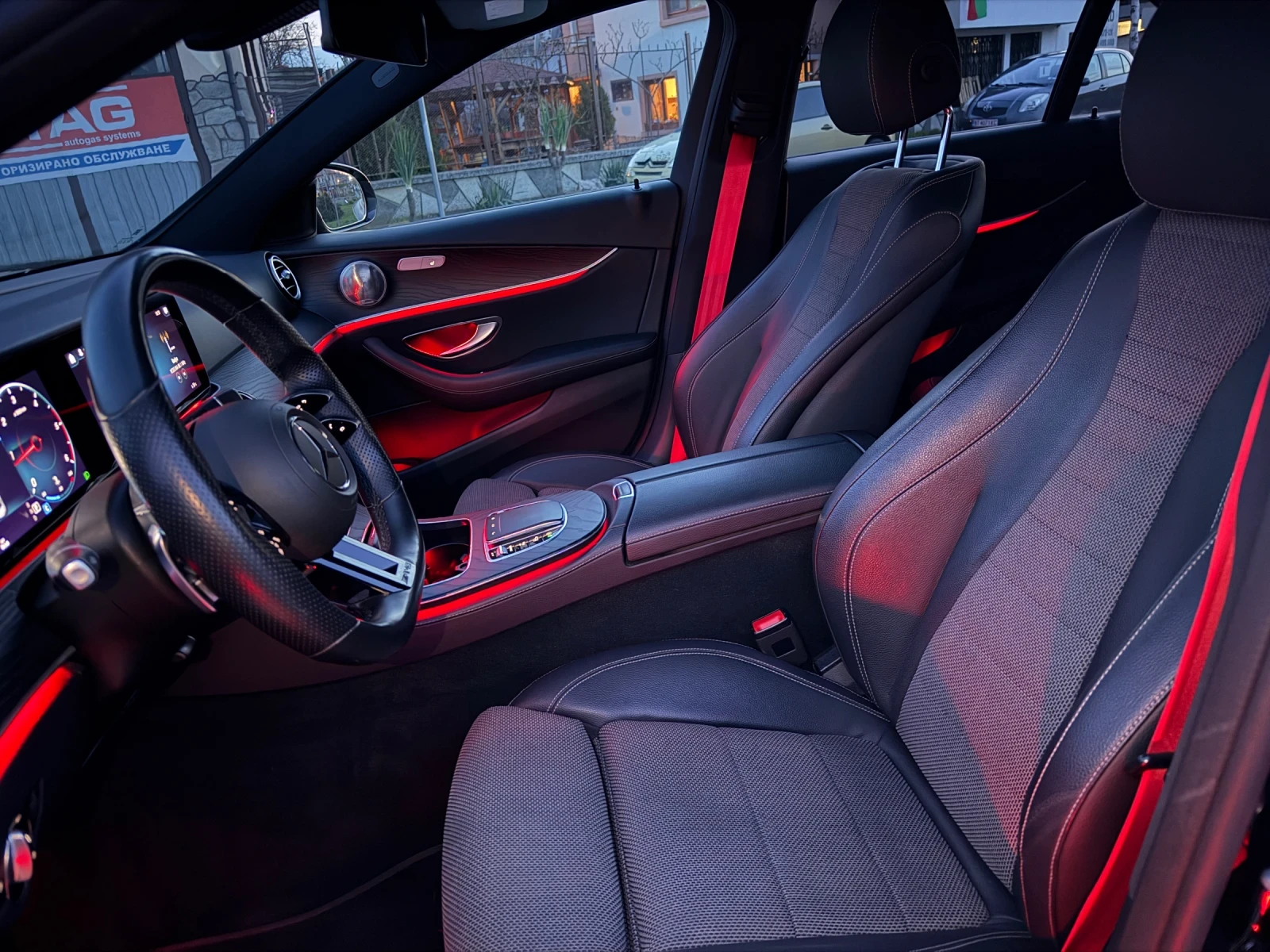 Mercedes-Benz E 220 CDI* AMG packet, снимка 17 - Автомобили и джипове - 53978709