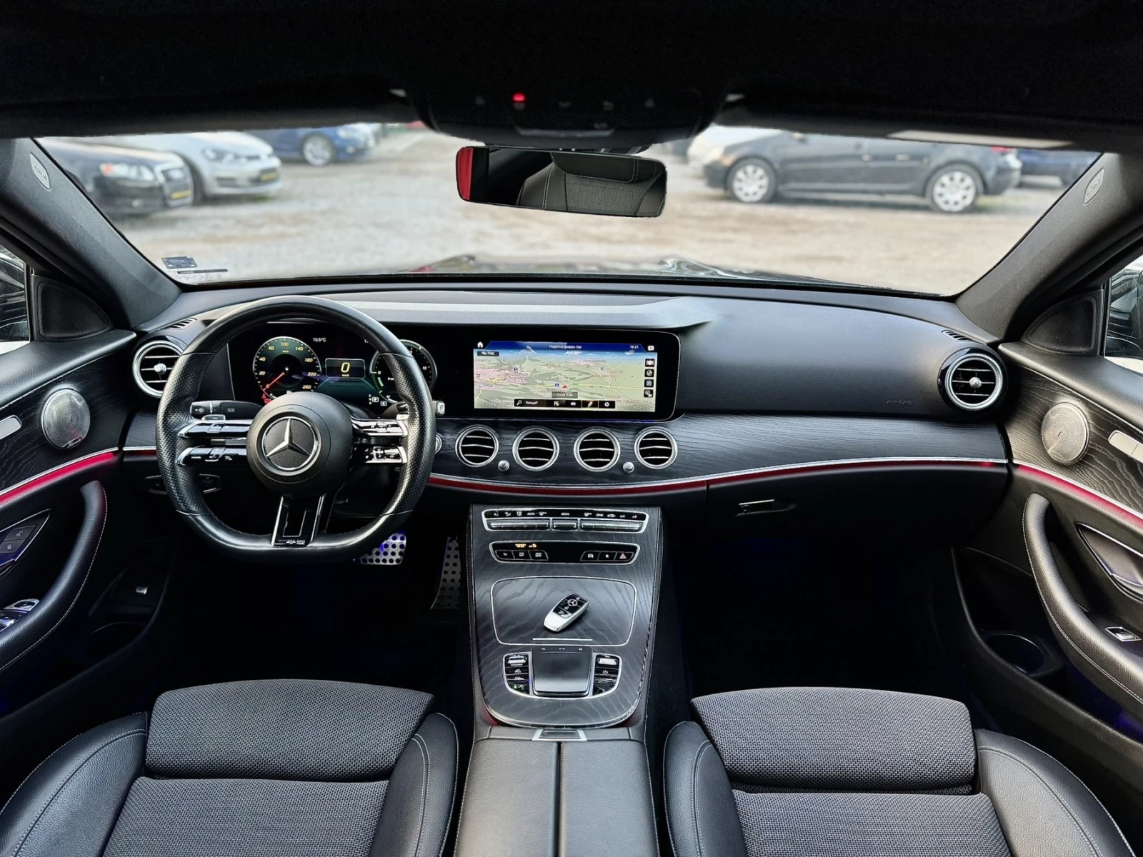 Mercedes-Benz E 220 CDI* AMG packet, снимка 7 - Автомобили и джипове - 53978709