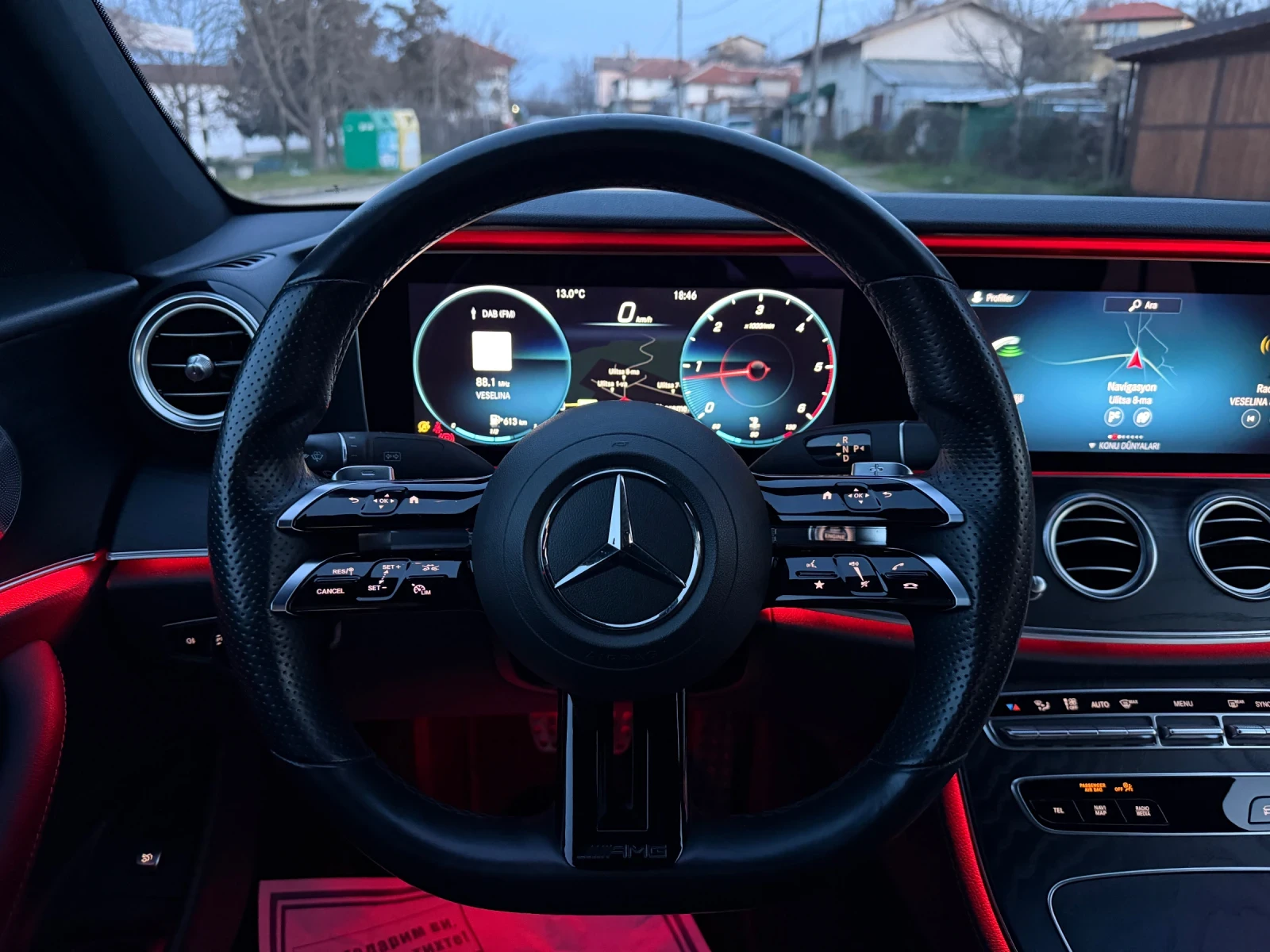 Mercedes-Benz E 220 CDI* AMG packet, снимка 13 - Автомобили и джипове - 53978709