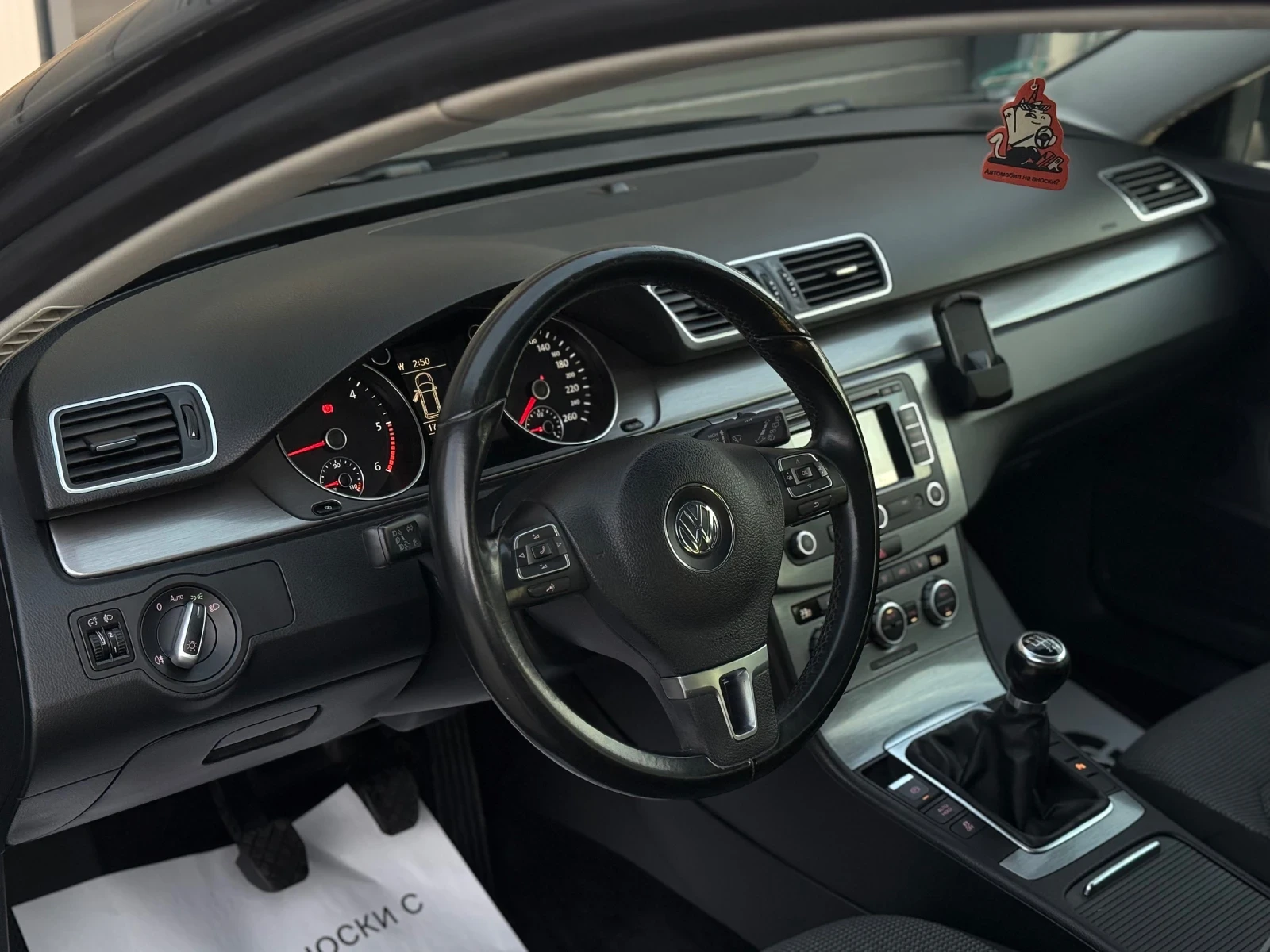 VW Passat 2.0TDI * NAVI* 170кс.* Climatronic* , снимка 8 - Автомобили и джипове - 53990299