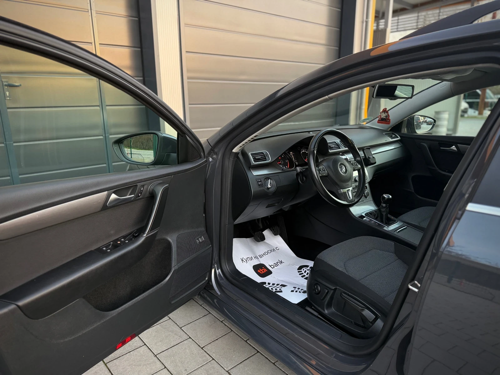 VW Passat 2.0TDI * NAVI* 170кс.* Climatronic* , снимка 7 - Автомобили и джипове - 53990299